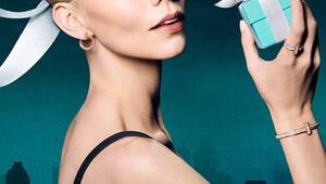 Аня Тейлор-Джой в рекламной кампании бренда «Tiffany & Co» - «Love Is a Gift» Рождество 2025