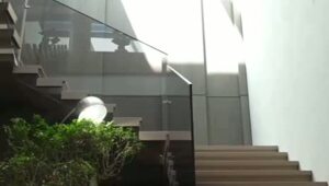 В Москве ищут семью, которая согласится жить в элитных коттеджах и получать за это 500 тысяч рублей в месяц