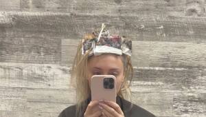 Двойник Арианы Гранде, Пейдж Ниманн, поделилась результатом окрашивания волос Это уже далеко не первый раз, когда девушка меняет свой имидж вслед за певицей