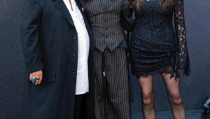 Луис Гусман, Дженна Ортега и Кэтрин Зета-Джонс приняли участие в панельной дискуссии FYSEE: The Fall Edit Showcase, посвящённой сериалу «Уэнсдэй»