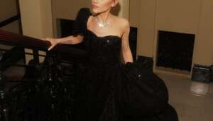 Ариана Гранде на новых фотографиях у себя в профиле