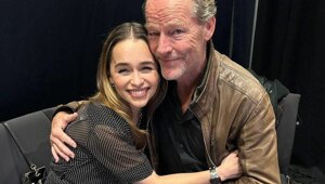 Актеры сериала «Игра престолов» Эмилия Кларк и Иэн Глен из воссоединились на Comic Con Liverpool