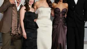 Звезды фильма «Проснись мертвецом: Загадка убийства» — Джош Бролин, Кейли Спани, Мила Кунис, Керри Вашингтон и Джош О’Коннор — посетили премьеру в ЛА