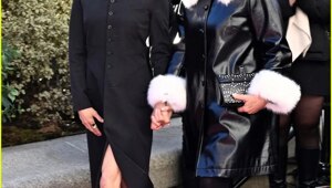 В Лондоне на площади Лестер‑сквер установили бронзовую статую Бриджит Джонс в честь 25‑летия франшизы «Дневник Бриджит Джонс»