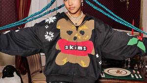 Норт Уэст снова снялась в рекламном бренде своей матери Skims