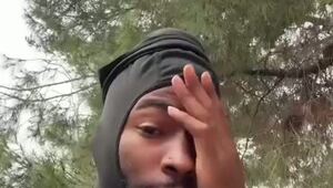 Джастин Бибер остановился, чтобы помочь случайному мужчине