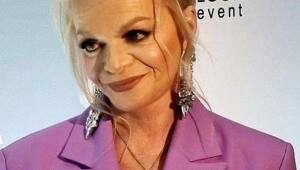 СМИ сообщают, что зрители массово сдают билеты на концерты Ларисы Долиной