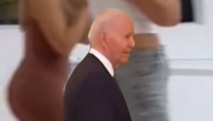 Солистка группы «Винтаж» Анна Плетнева подняла девчонкам настроение на все дни до конца года