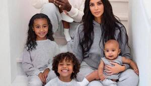 Канье Уэст и Ким Кардашьян, как сообщается, помирились и провели рождественские праздники вместе с детьми