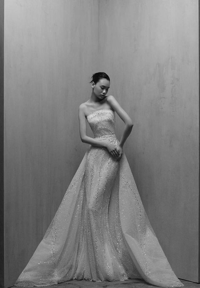 Ливанский дизайнер Elie Saab представил новую коллекцию свадебных платьев, осень 2026 на Неделе свадебной моды в Нью-Йорке