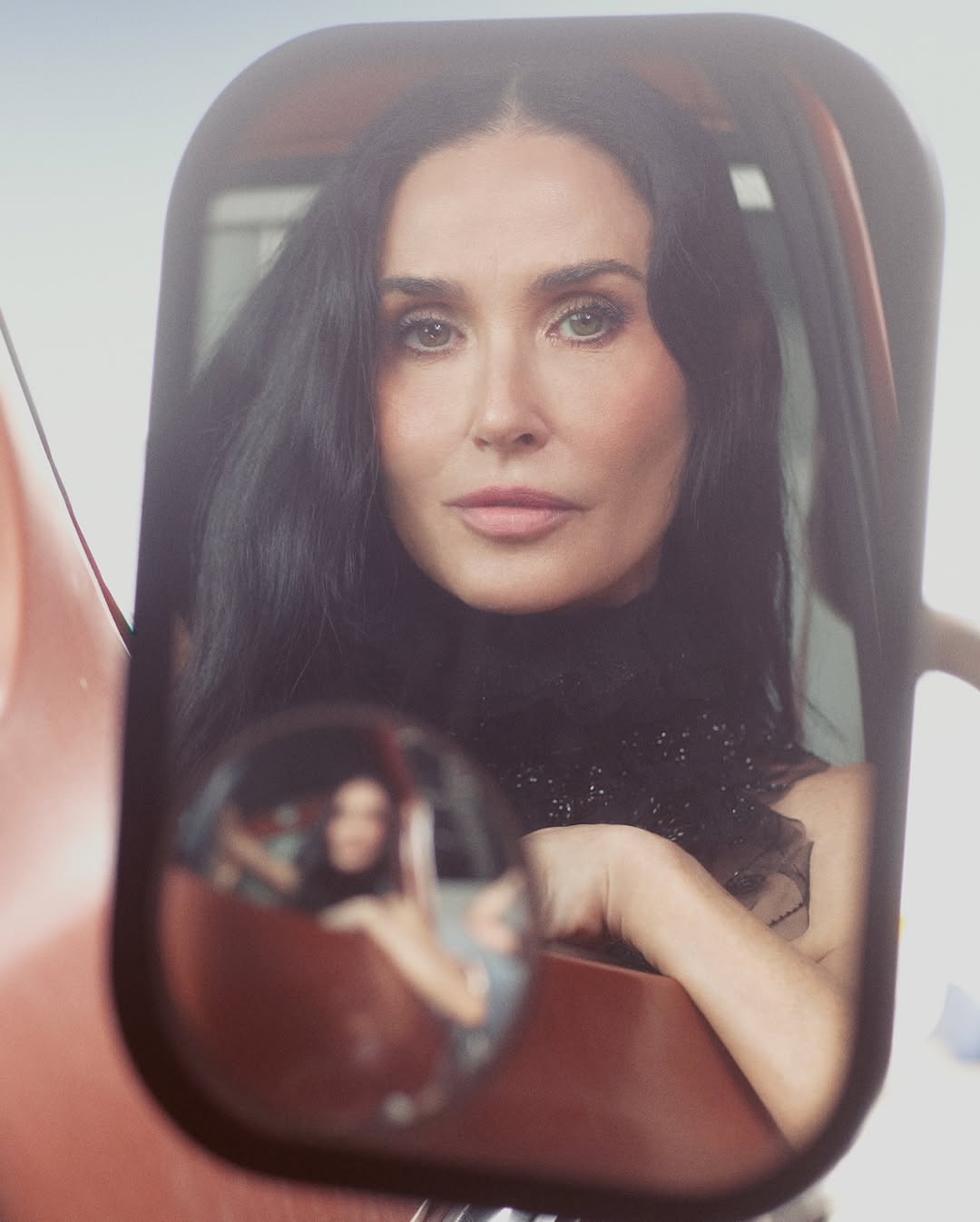 62-летняя Деми Мур в фотосессии для Glamour
