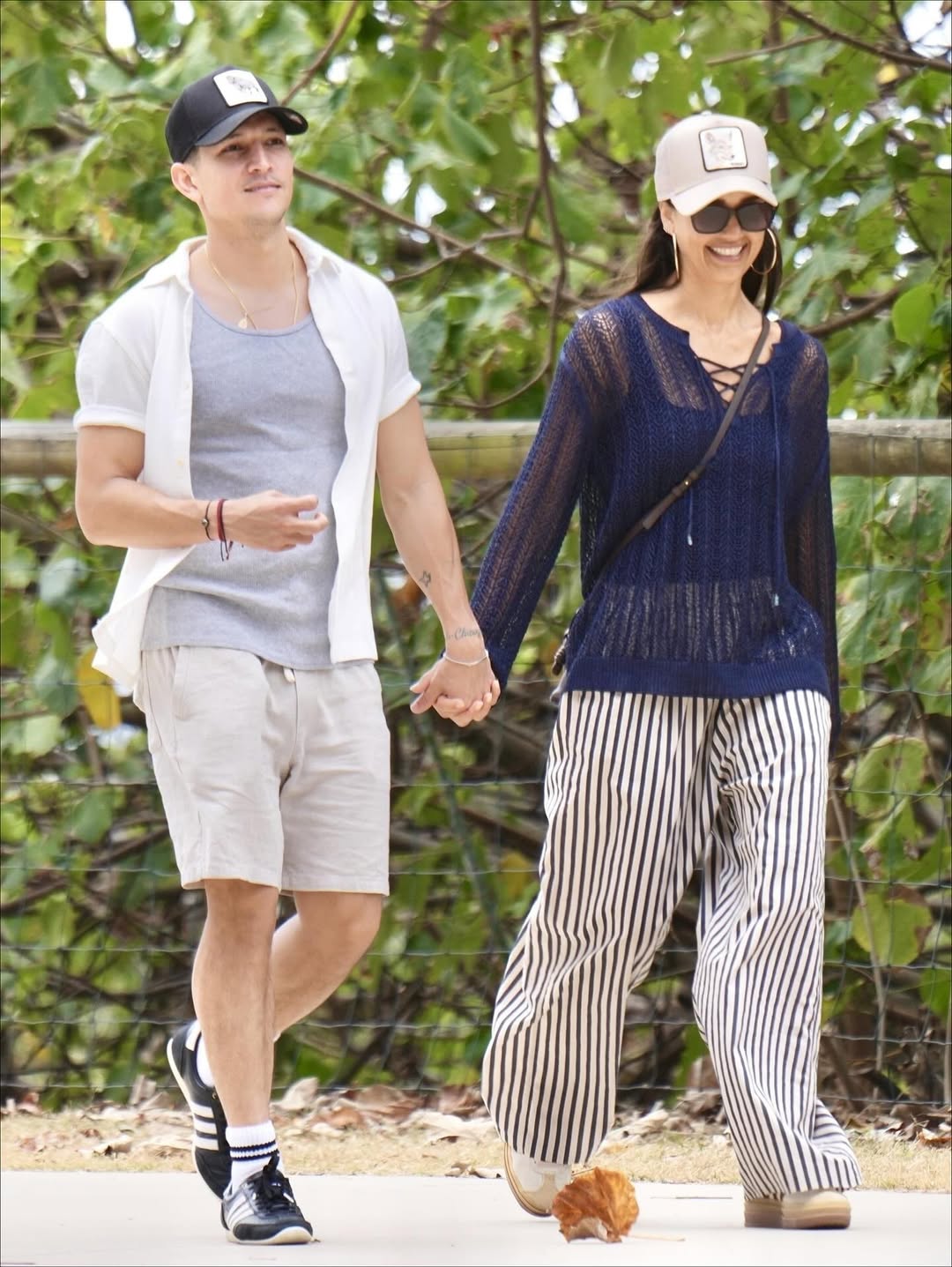 Папарацци Джессики Альбы с бойфрендом Дэнни Рамиресом в Австралии