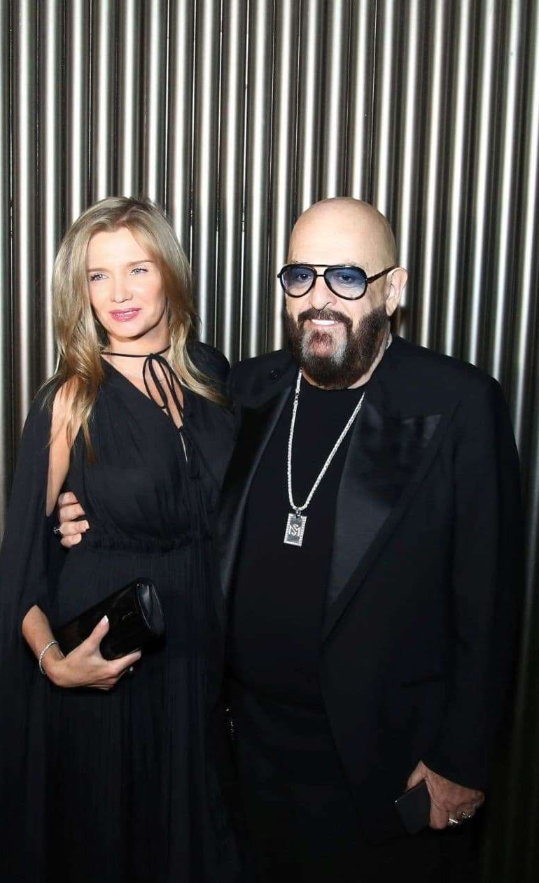 «Кольца жена выбирала» – 77-летний Михаил Шуфутинский тайно женился на танцовщице Светлане Уразовой, которая младше его на 29 лет