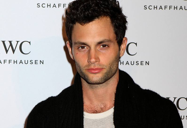 Сегодня свой день рождения празднует Пенн Бэджли, известный своими ролями в «Ты» и «Сплетнице»