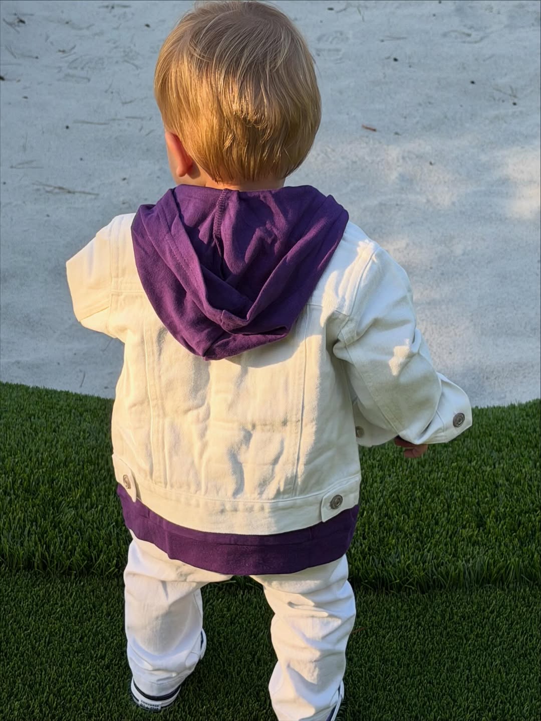 Новые милые фотографии малыша Джека Блюза в инстаграме Хейли