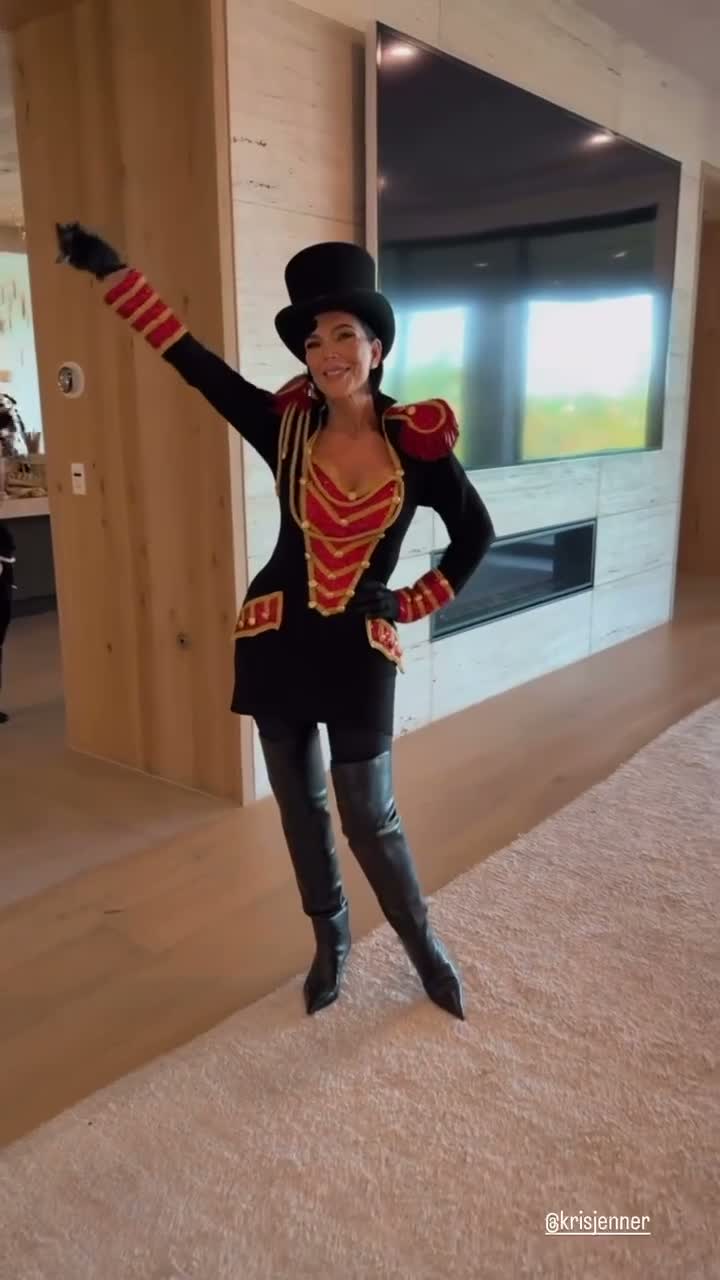 Хлои Кардашьян поделилась историями с Крис Дженнер у себя в Inst*