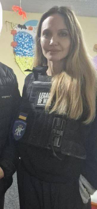 Анджелина Джоли приехала в Херсон