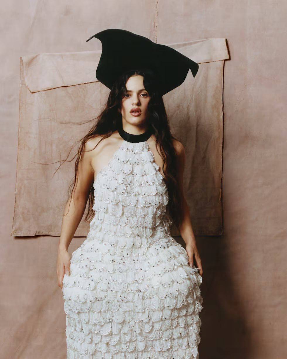 Доброе утро с фотосессией прекрасной Росалии для журнала El Pais Semanal