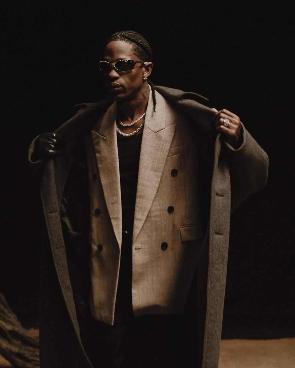 Трэвис Скотт для журнала Outlander