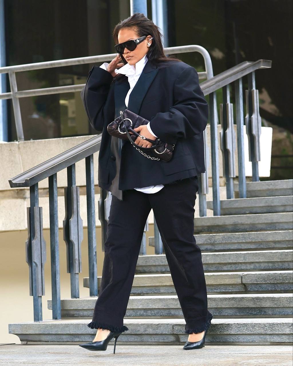 Рианна в Лос-Анджелесе в кадре папарацци