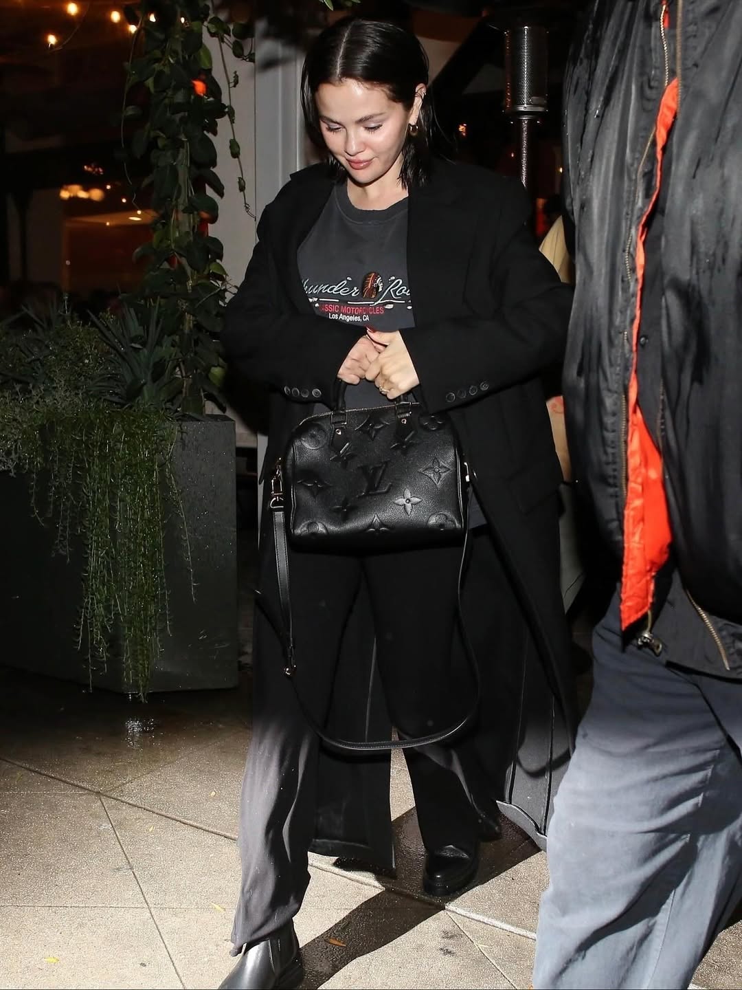 Свежие папарацци Селены Гомес и Бенни Бланко