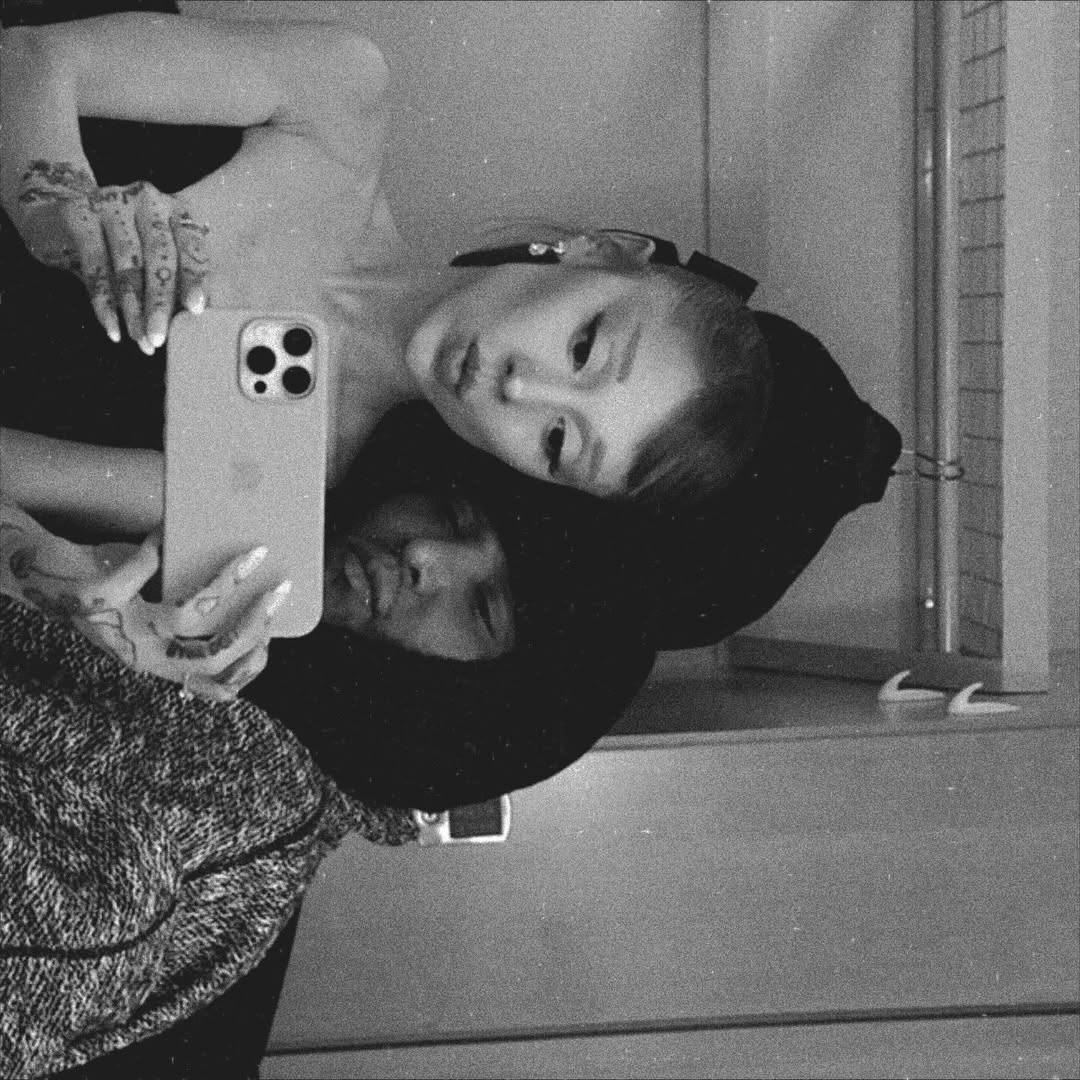 Доброе утро с подборкой новых фотографий от Арианы Гранде