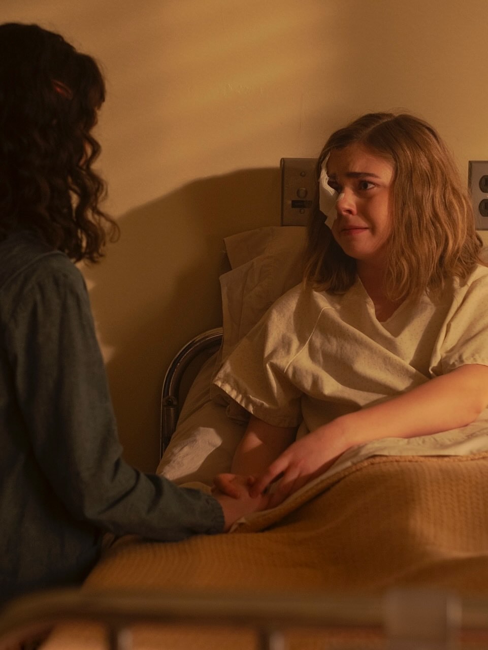 HBO показала, что произойдёт в новом эпизоде «Оно: Добро пожаловать в Дерри» после сцены с вырванным глазом