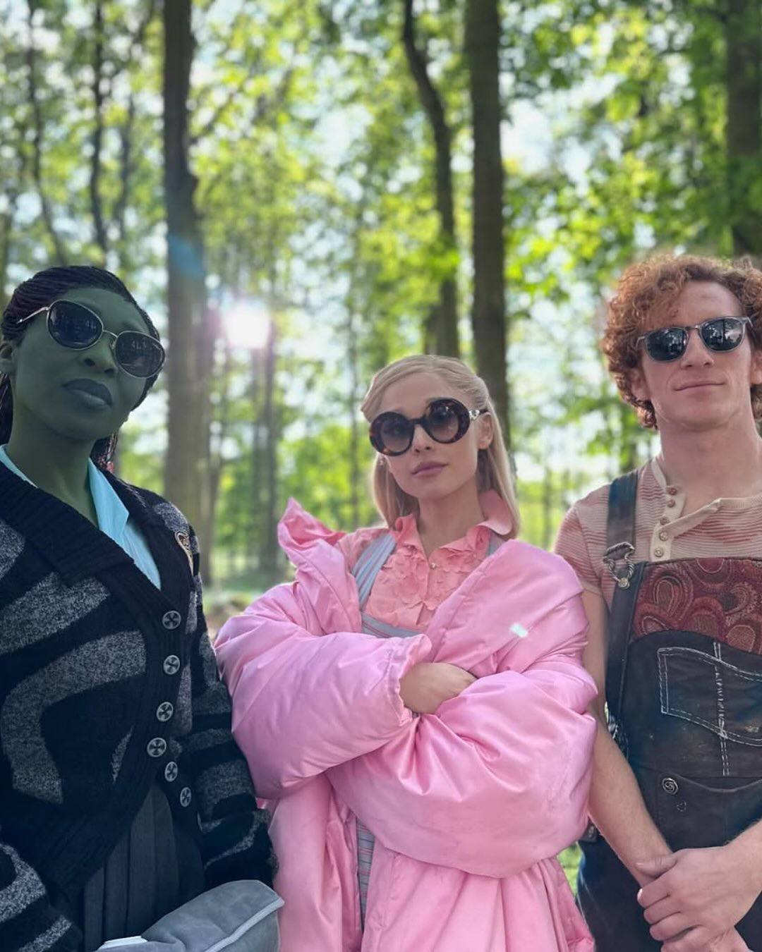 Закадровые фото со съёмок фильма «Злая: Во имя добра»