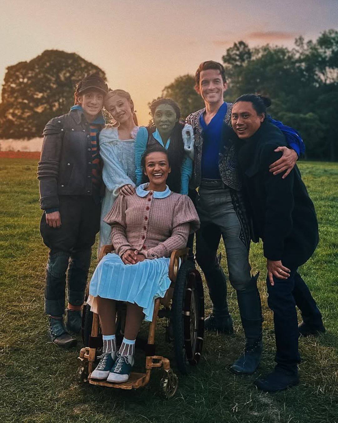 Закадровые фото со съёмок фильма «Злая: Во имя добра»