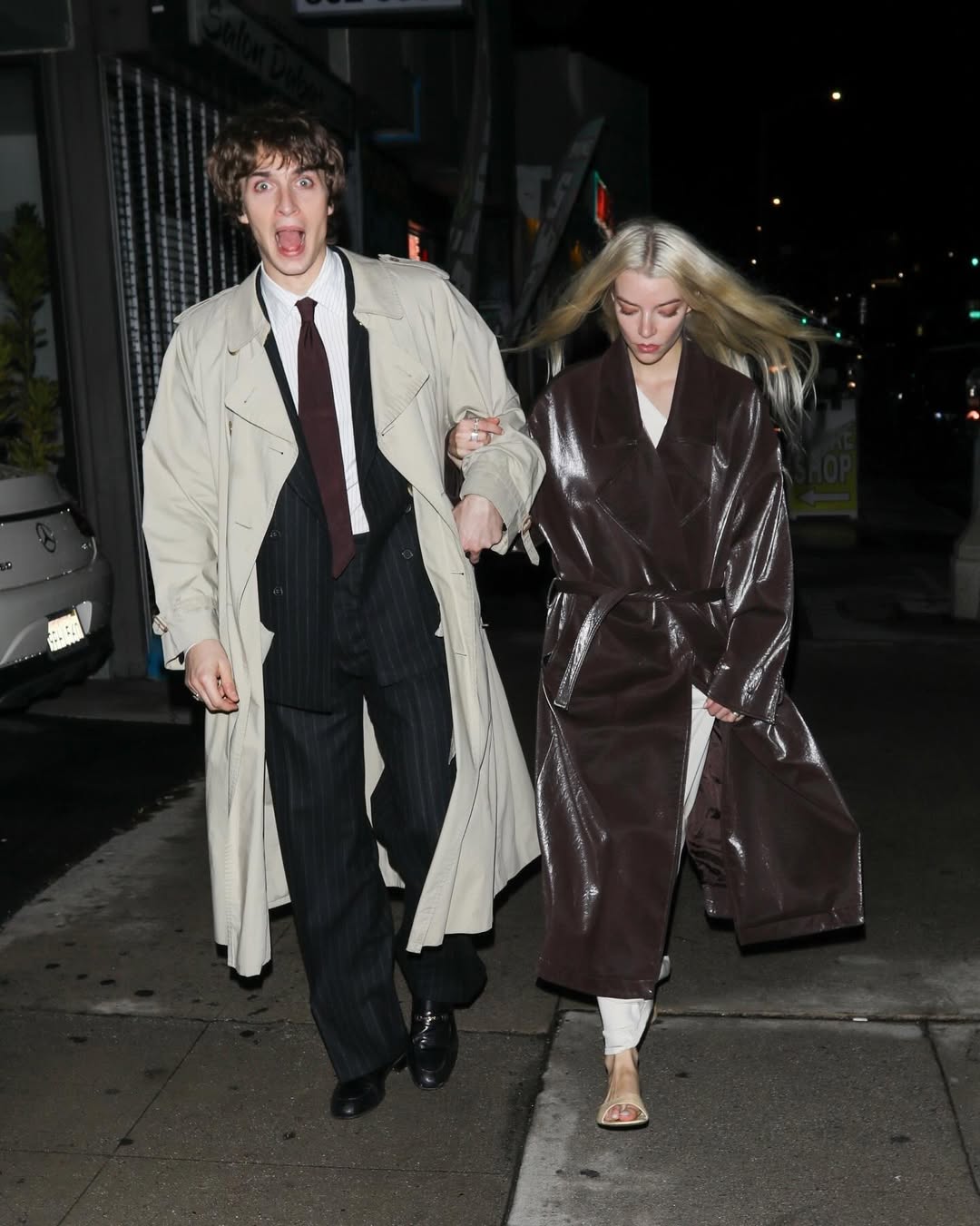 Аня Тейлор-Джой и её муж Малкольм Макрей были замечены покидающими вечеринку в Лос-Анджелесе!