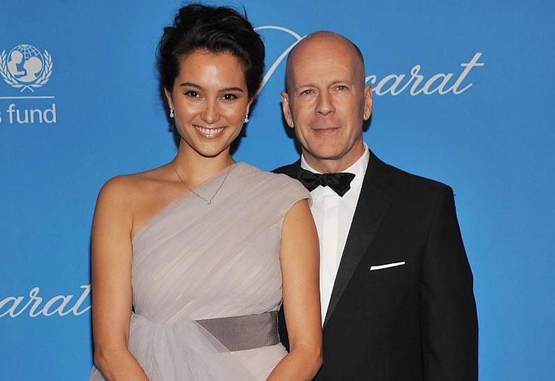 Супруга Брюса Уиллиса, Эмма Хеминг, сообщила о намерении передать мозг актёра для научных исследований