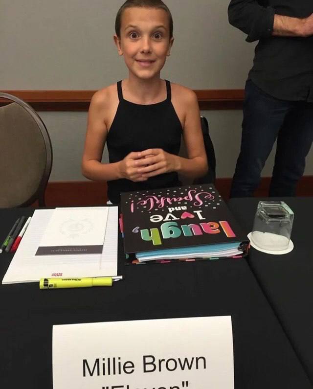 Звезды сериала «Очень странные дела» во время первой читки сценария в 2014 году