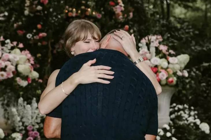 Тейлор Свифт планирует устроить целую серию девичников в разных уголках планеты