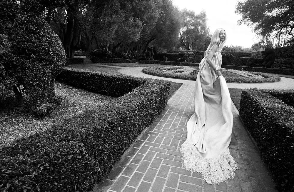  Гвинет Пэлтроу  стала героиней обложки The Hollywood Reporter в рамках выпуска, посвящённого мероприятию Women in Entertainment