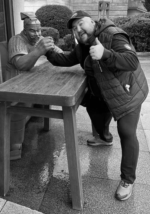 В возрасте 45 лет умер актер Дмитрий Красильников, известный по роли в сериале «Реальные пацаны»