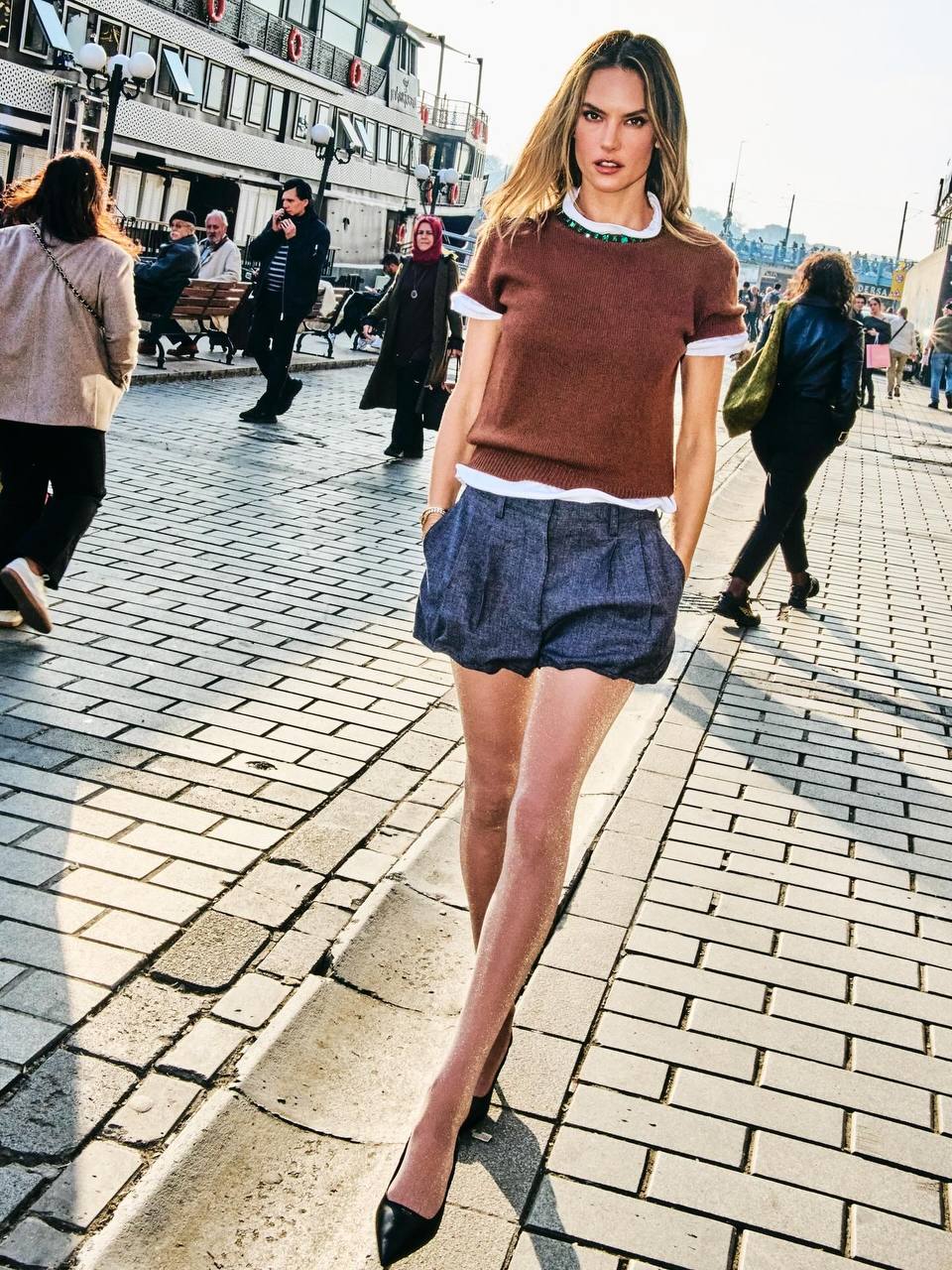 Алессандра Амбросио для журнала Harper's BAZAAR Турция, декабрь 2025