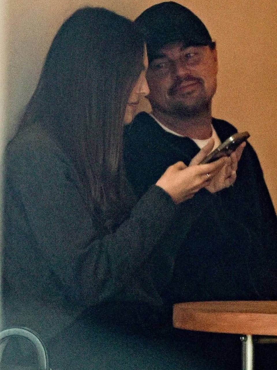 Счастливые Леонардо ДиКаприо и Виттория Черетти в Лос-Анджелесе