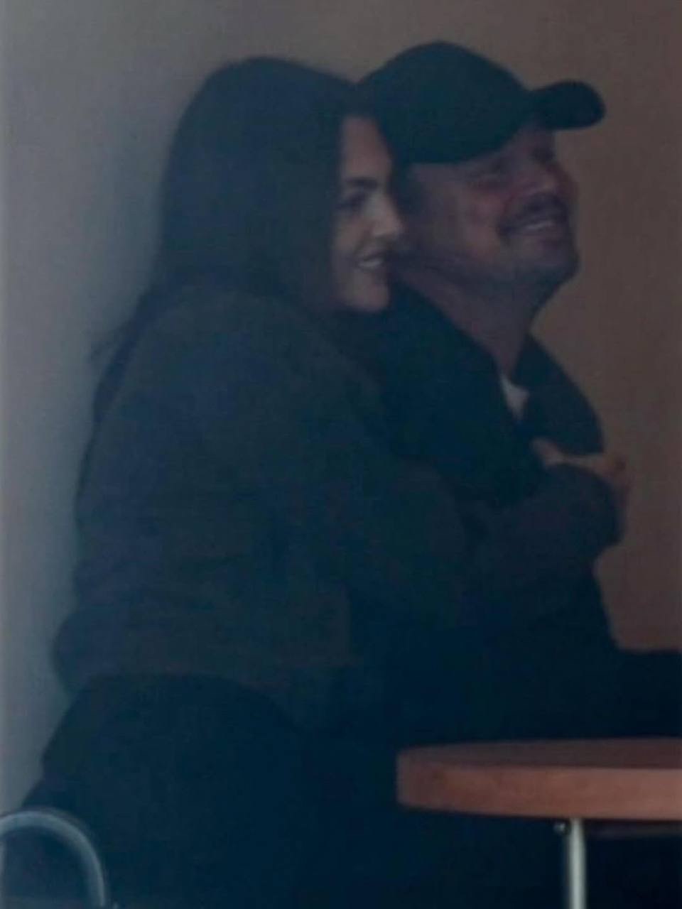 Счастливые Леонардо ДиКаприо и Виттория Черетти в Лос-Анджелесе