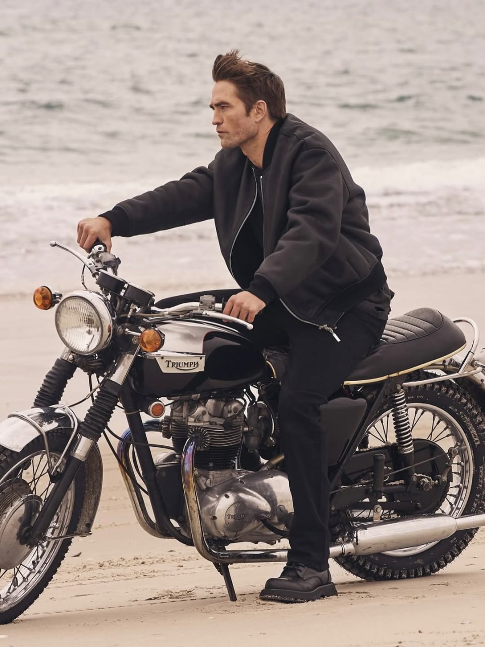  Роберт Паттинсон в новой рекламной кампании парфюма Dior Homme