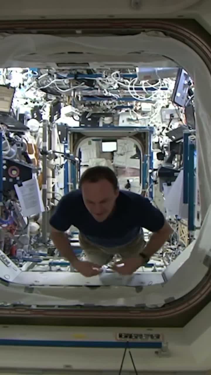 Космонавт Сергей Рязанский раскрыл реальный уровень доходов космонавтов‑испытателей первого класса