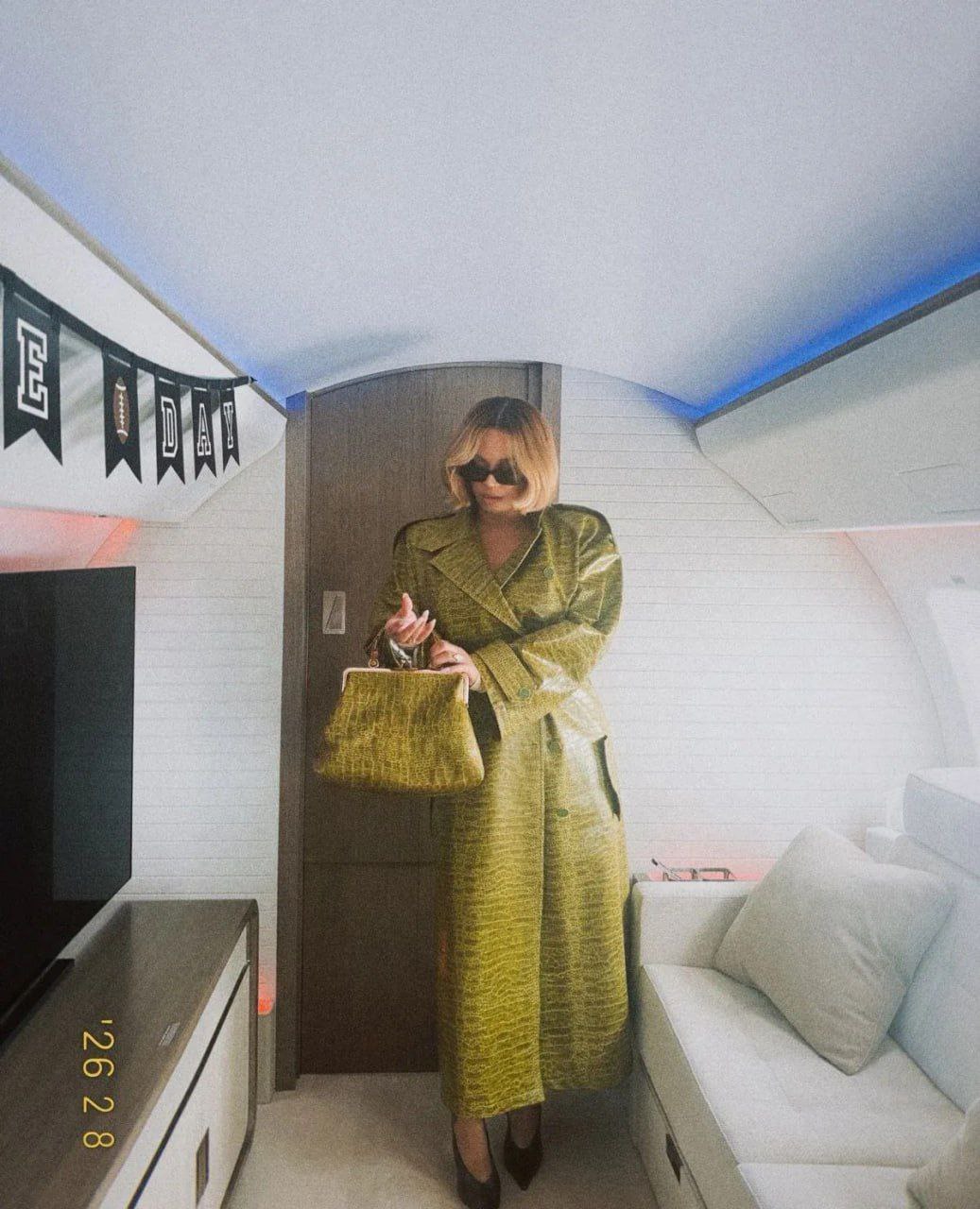 Бейонсе удивила поклонников, новым образом с элегантным каре